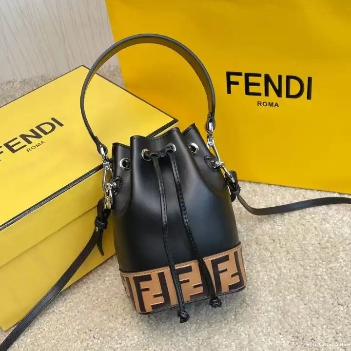 Black Bag Mini Tresor Brown Fendi Motif Calf Leather Mon In Bucket FF 0426